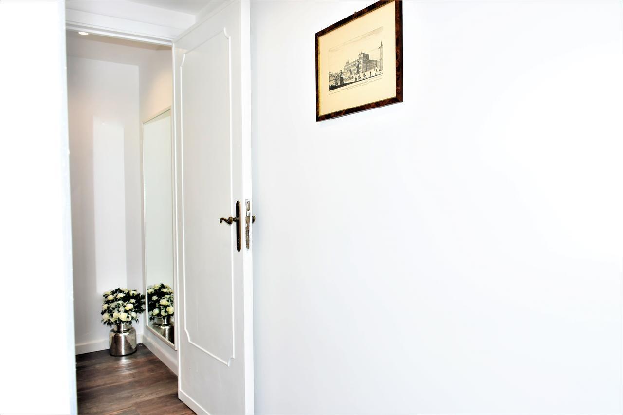 Coliseum Apartment Rome